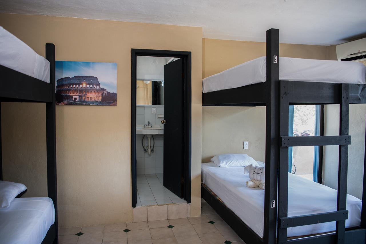 Deja Hostel Playa del Carmen Exterior photo